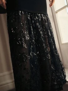 MOTF PREMIUM Vestido ajustado sin cinturón con cuello alto, contraste de lentejuelas, malla transparente y volante en el bajo - Negro - Ver 3