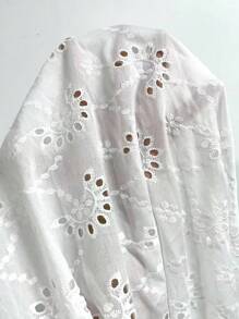 SHEIN LUNE Women Scorch Print Embroidered Stand Collar Button Design Tank Top - White - View 7