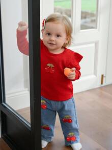SHEIN 2pcs Baby Girls Autumn/Winter New Round Neck Knitted Flutter Sleeve Long Sleeve Cherry Decor Top And Denim Pants Casual Cute Outfit Set Fall - Multicolor - View 1