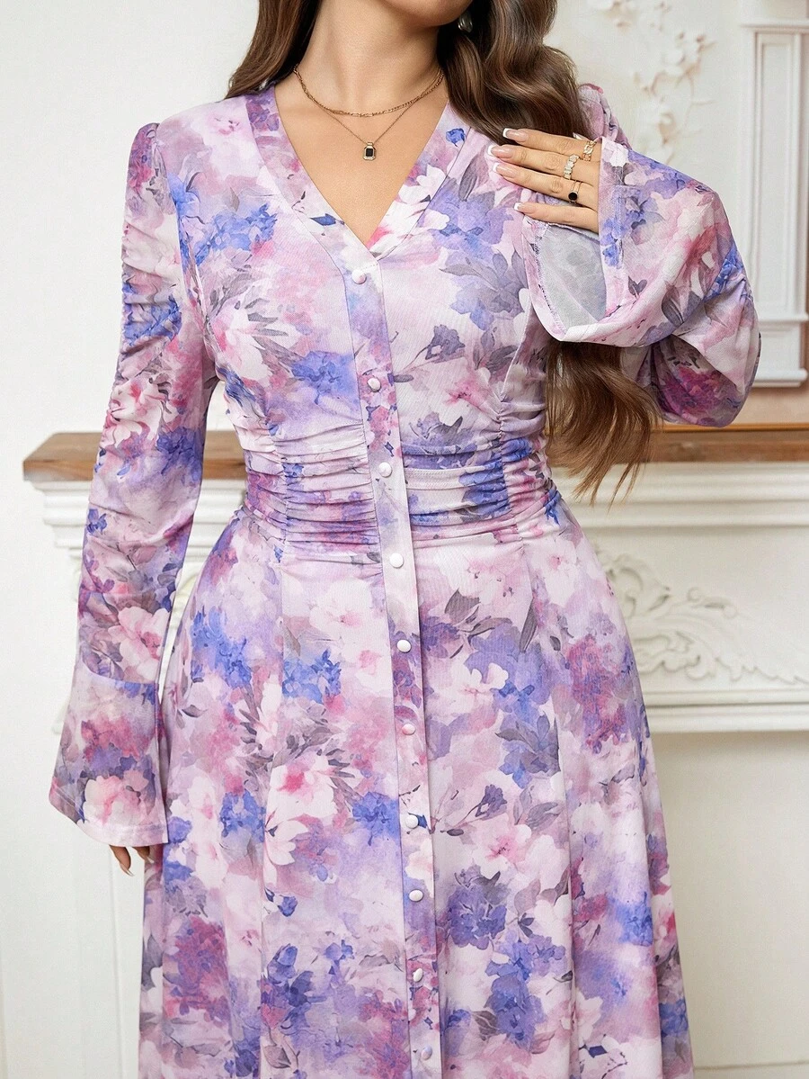 SHEIN Clasi Curvy Plus Size 女式紫色优雅花卉印花高弹力网眼印花长袖荷叶边袖腰长裙，2025 年新款，加大码优雅浪漫花卉印花 V 领宽松喇叭袖连衣裙