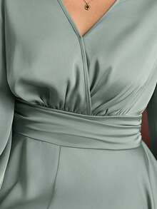 SHEIN Clasi Plus Size Women Elegant Asymmetrical Hem V-Neck Dress - Green - View 7