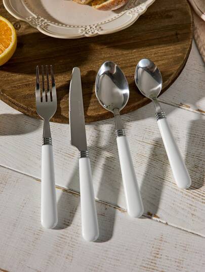 Cirelle Juego de cubiertos de acero inoxidable reforzado con mango de plástico - Juego de vajilla de cocina (cuchillo de filete, tenedor, cuchara, cucharilla) | Cubiertos, Juego de cena, Accesorios de cocina, Juego de cucharas y tenedores