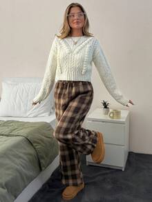 EURMUSE 奶油色粗针织短款毛衣，3D 蝴蝶结细节和罗纹下摆 - 女性化舒适触感 - 杏色 - 查看 3