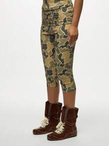 SUMWON WOMEN Camouflage Print High Rise Capri Leggings Form Fitting Comfy Bottoms Retro Military Inspired Design All Season Casual Wear - Army Green - View 3