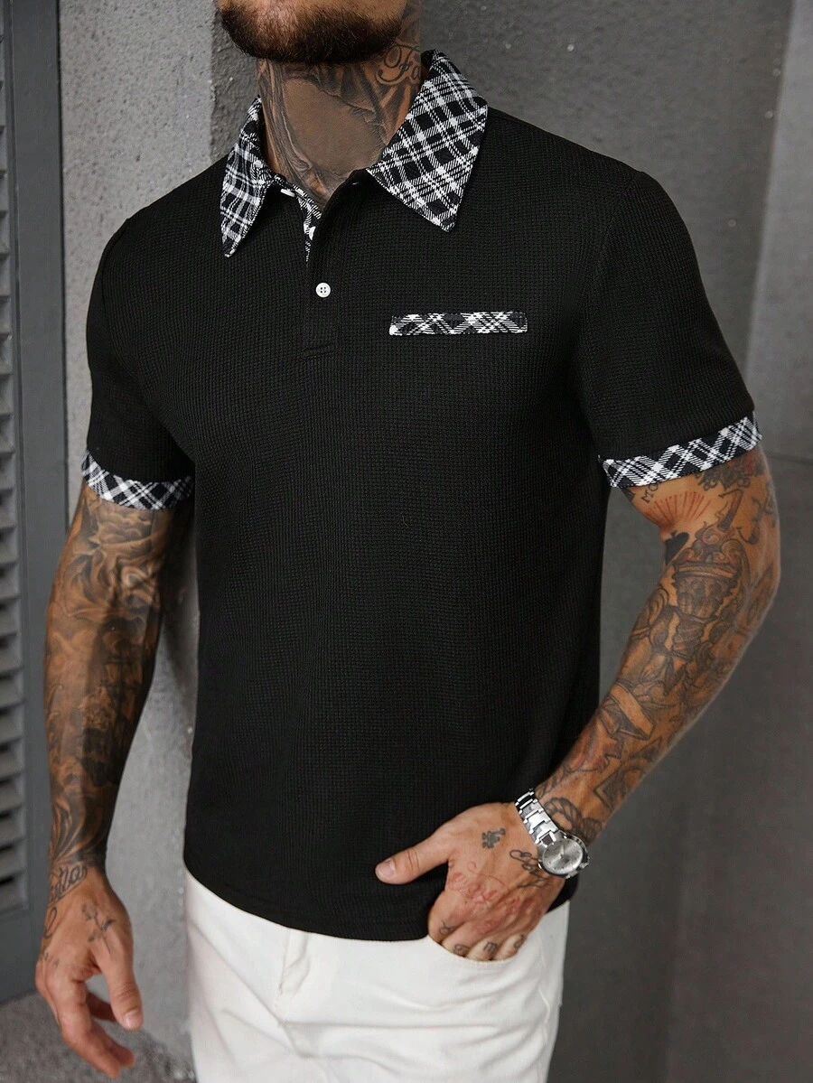 Manfinity CasualCool 男士休闲格子拼布 Polo 衫，时尚男士黑色短袖 Polo 衫，纽扣前襟，常规版型运动外观，经典黑色涤纶 Polo 衫，格子领和短袖，男士黑色 Polo 衫，格子领细节，常规版型短袖运动格子点缀黑色 Polo 衫，老钱风格 - 黑色 - 查看 1