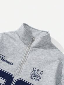 SHEIN EZwear 女士返校季，23号复古图案，露肩设计，复古风，秋季/度假风，宽松半拉链抓绒卫衣，适合秋冬季穿着