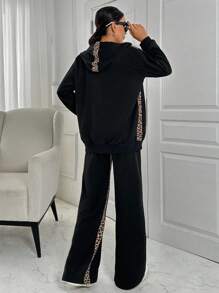 SHEIN Cottnline طقم من البلوفر ذو الأبواب والبنطلون الرياضي طراز نمر تلاميع متعدد القطع. مريح للخريف - الأسود - مشاهدة 2