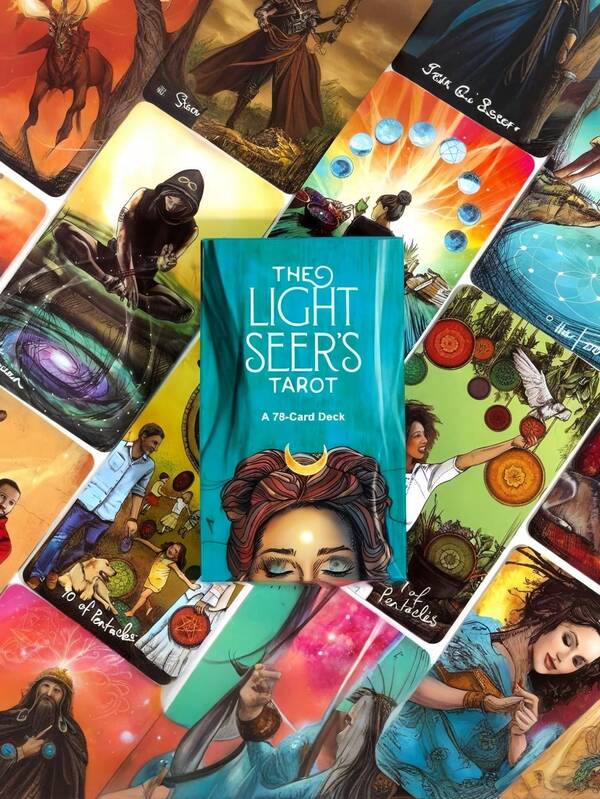SHEIN 1 ZESTAW Kart Tarota "The Light Seer", 78 Kart Wyroczni, Poszukiwacz Światła, Poznaj Siebie, Rozrywka Festiwalowa, Dekoracja Domu, Rekwizyty Magiczne, Odpowiednie dla Początkujących
