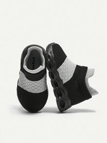 Infant Autumn/Winter Low-Top Sports Shoes, Fashion Luminous, Cute For Baby Daily & Holiday Wear, Lightweight Breathable Elastic Opening Easy On/Off - Black - View 3