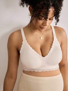 SHEIN Maternity Solid Color Comfortable Nursing Lace Trim Bra For Feeding Mothers