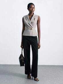 Maija 2025 金属扣设计翻领修身宽肩女背心无袖西装外套女背心女无袖S码秋冬女士 - 白色 - 查看 7