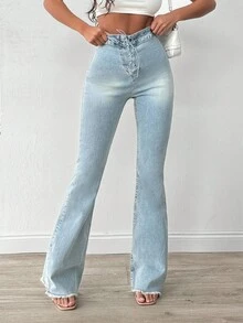 RueChic 磨边撞色正面开襟喇叭腿牛仔裤