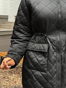 SHEIN EZwear 2025秋冬新款休闲连帽绗缝复合面料保暖可调节腰部长袖中长宽松大码加厚外套，适合外出、日常、聚会、约会等多种场合 - 黑色 - 查看 7