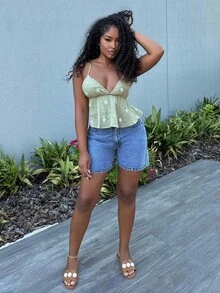 Alexandranx Damen Sommer Urlaub Floral Stickerei strukturierte Rüschen Saum Trägerhemd, Urlaubsoutfit Frau, Rückenfreie Bluse, Peplum Oberteil, süße Sommer Tops, Ausgeh Tops, Boho Damen Bekleidung, Europäischer Sommer - Grün - Übersicht 5