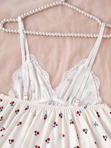 CottageSlumber 蕾丝拼布深V领樱花吊带背心和短裤睡衣套装夏季睡衣樱花睡衣套装两件套睡衣套装女士夏季睡衣套装女士睡衣 - 彩色 - 查看 3