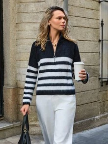 EURMUSE 带有醒目黑白波浪条纹图案的毛绒拉链领毛衣 - 黑與白 - 查看 6