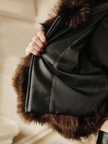 Anewsta Savoree 女士时尚优雅人造毛皮短款连帽夹克 - 棕色 - 查看 8