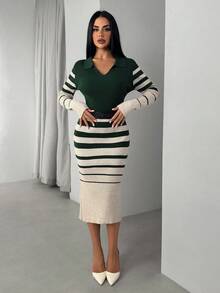 Abito a maglia a coste con colletto polo e cintura, con strisce a onda a contrasto