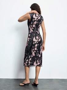 Maija 女士扎染印花圆领无袖荷叶边修身中长连衣裙，优雅