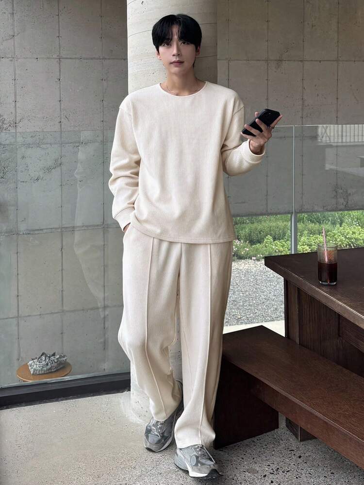 Solid Color Textured Fabric Street Style Men's T-Shirt Set, Autumn