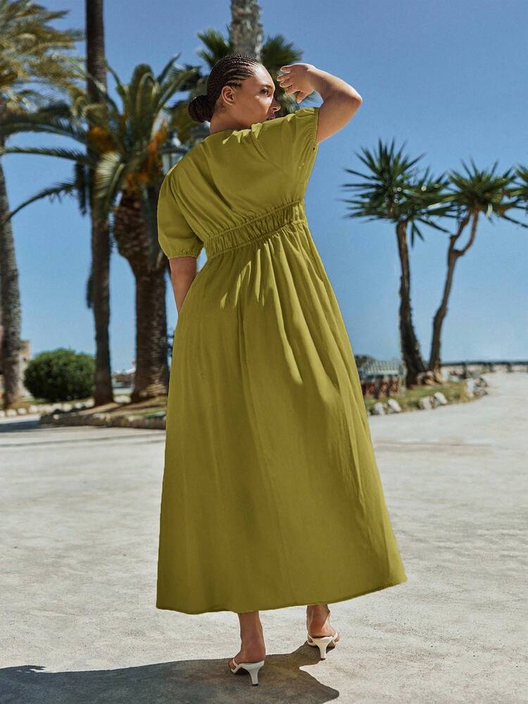 SHEIN Maija Plus Size Women's Solid Color Casual Elegant Deep V Neck Princess Sleeves Puff Sleeves Short Sleeves Waist Pleats Long Dress,Summer Beach , Elegant,Business Casual Green Maxi Dress Plus Size Maxi Dress Plus Size Green Maxi Dress Linen Maxi Dress Plus Size Summer Dress Halloween Christmas National Day Clothes New Year Clothes Christmas Halloween Mexican African Black Tops