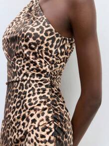 Maija Vestido con abertura lateral estampado de leopardo, de un solo hombro, de moda para mujer - Marrón - Ver 4