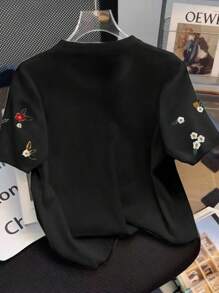 Women's Summer Floral Embroidery Round Neck T-Shirt - Black - View 2