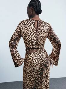 Maija 女式豹纹圆领喇叭袖镂空腰部修身长裙 - 棕色 - 查看 3