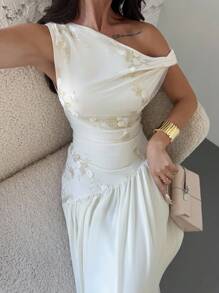 Firerie 女士优雅刺绣拼布不对称领连衣裙