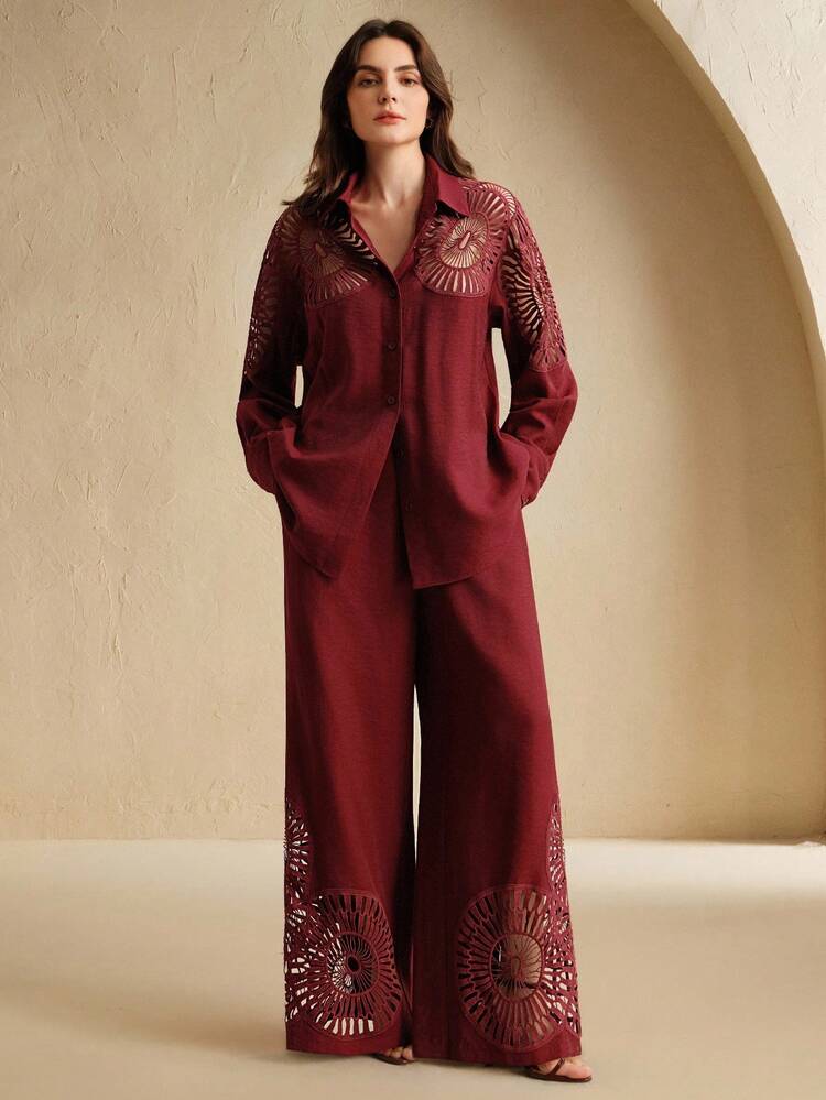 Conjunto Casual Feminino de Camisa de Manga Longa com Recorte e Decote Único e Calça Pantalona