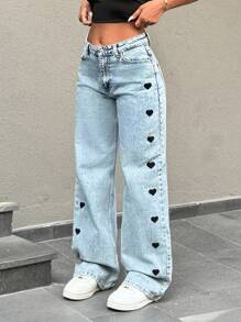 EURMUSE 100% Cotton HIGH RISE HEART EMBROIDERY DETAIL WIDELEG JEAN - Light Wash - View 5