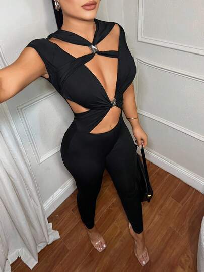 SHEIN SXY Mono ajustado sexy y elegante de color negro con diseño hueco