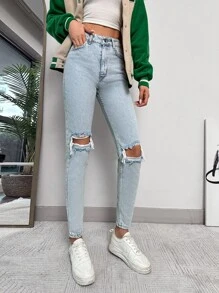 EURMUSE Petite HIGH RISE RIPPED MOM JEAN LIGHT BLUE ,Petite Women - Light Wash - View 4