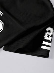 INAWLY Camiseta holgada de mujer con cuello en V, eslogan "Irreemplazable" y estampado numérico 23 - Negro - Ver 5