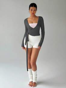 FavEase 粉色瑜伽健身运动高弹柔软裹身 V 领系腰长袖短款紧身 T 恤，时尚简约休闲优雅百搭女士春秋季必备衣橱 - 深灰色 - 查看 8