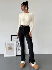 SHEIN PETITE CURVE Femmes grande taille, pull simple et élégant, style décontracté scolaire, polyvalent, col rond, tricot torsadé ajusté, manches longues, automne et hiver, élégant, manches longues, pull col rond. Petits pulls pour femmes, pulls pour femmes, pull-over pour femmes, pull en tricot torsadé, pull à boutons aux poignets - Nude - Voir 5