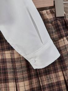 SHEIN Casuvi Kids 2pcs Young Girls Knitted Vest Shirt Combo With Vintage Plaid Pleated Skirt, Fashionable Outfit For Daily, School, Commute Girls School Uniform Outfit Plaid Skirt Outfit Toddler Back To School Outfit Toddler First Day Of School Outfit Girl Cute Toddler School Outfits Fall Winter - Multicolor - View 4