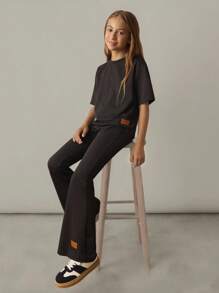 2pcs Tween Girl Casual Everyday Comfortable Patch Decor Round Neck Loose Pullover Short Sleeve T-Shirt And Flare Knit Pants Set - Black - View 4