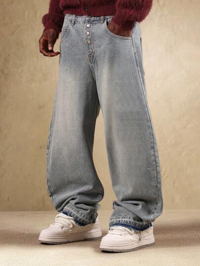  SUMWON 阔腿灯笼裤，纽扣门襟，毛边做旧浅灰色牛仔裤，宽松版型，休闲舒适，时尚百搭，都市简约设计