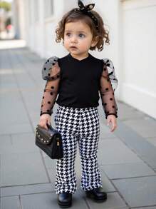 SHEIN 2pcs Baby Girl Cute Knit Panel Polka Dot Mesh Top And Houndstooth Flare Pants Set, Autumn/Winter - Black - View 1