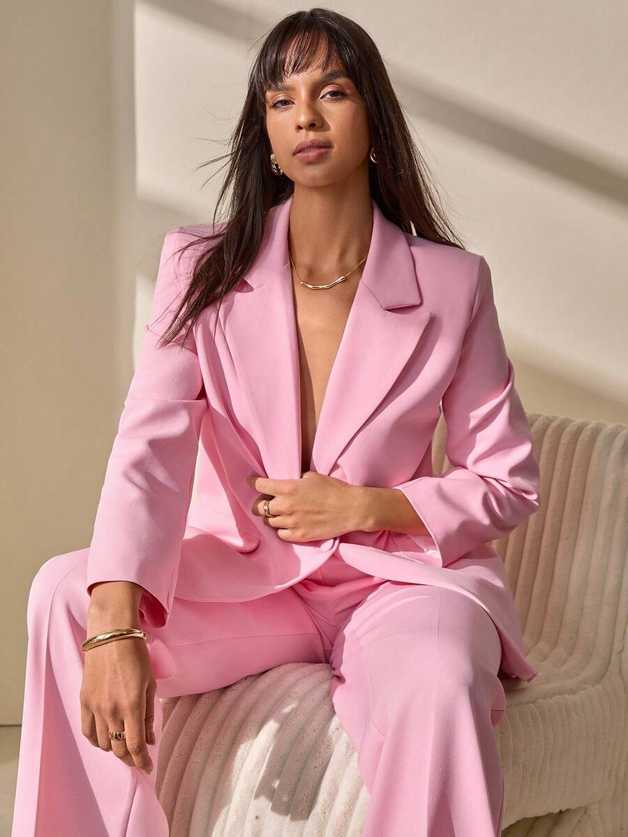 CLARA VERO 单纽扣开合、带翻盖口袋的西装外套，搭配同款高腰裤，优雅的两件套西装 - 淺粉色 - 查看 1