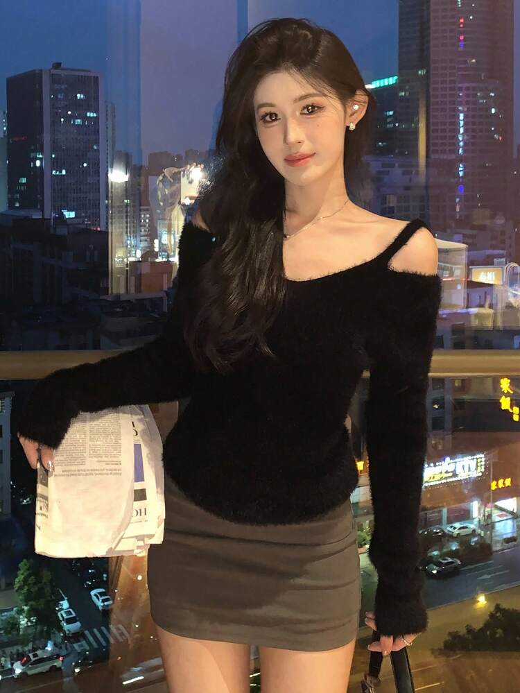 Women's Off-Shoulder Korean Style Elegant Long Sleeve Sweater, Autumn/Winter