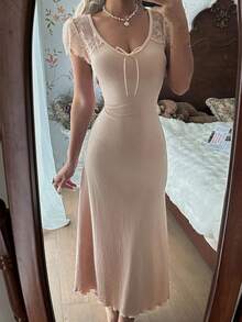 SHEIN 蕾丝拼布罗纹针织女式长款睡袍 - 杏色 - 查看 1