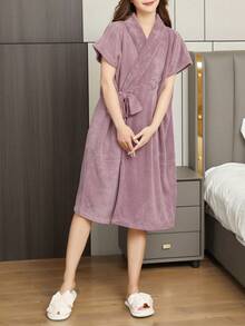 SHEIN 1pc Coral Fleece Pineapple Pattern Cute Embroidered Sleeveless Bathrobe Home Clothes Wearable Bath Towel Cardigan Style Women's Bathrobe Robe Home Robe Soft And Absorbent - Purple - View 9