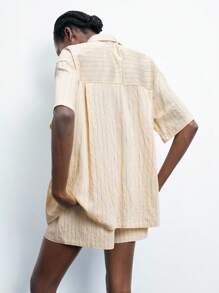 Maija Chemise casual ample à manches courtes à épaule tombante, boutonnée sur le devant avec poches, style rayé pour femmes - Nude - Voir 5