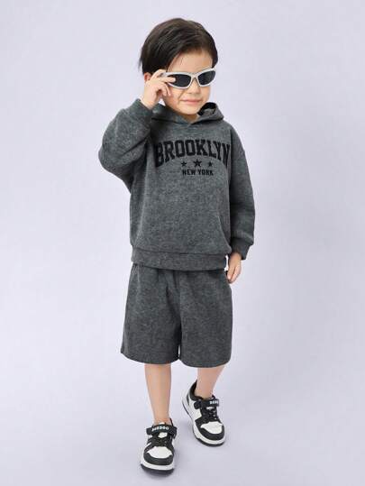 2 件儿童男童休闲字母图案连帽运动衫和运动裤运动服套装，适合学校、花园、海滩、生日、春季、夏季、秋季、冬季