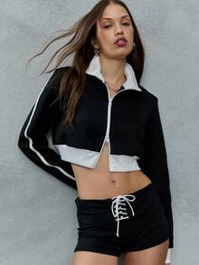 SHEIN Unity The Sleek Black Zip Jacket And Lace-Up Shorts Are 2YK Goals. A Bold Pairing For Punk-Inspired, Back To School Confidence. - Black and White - View 5