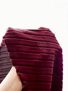 Vestido de punto acanalado con hombros descubiertos color borgoña con decoración de perlas falsas para niñas preadolescentes, adecuado para ir al trabajo, fiestas de noche y reuniones - Burdeos - Ver 1