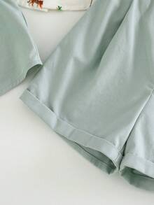 Cozy Pixies 3 قطع بدلة رسمية للأطفال الصبيان تتكون من قميص بياقة بولو بنمط غزال كرتوني مع ربطة عنق، صدرية بدون أكمام، وشورت بخصر مطاطي - متعدد الألوان - مشاهدة 7