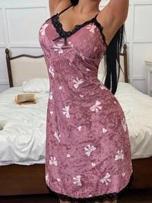 SHEIN 蝴蝶结和心形印花蕾丝边天鹅绒吊带裙 - 粉色 - 查看 5
